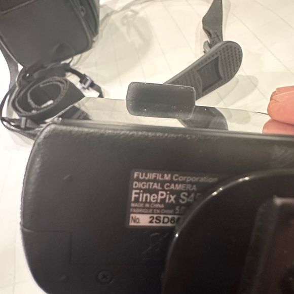 Fuji FinePix S3300 ~ 14 Megapixel Digital Camera w Wide Angle 26X Optical Zoom - Picture 3 of 8